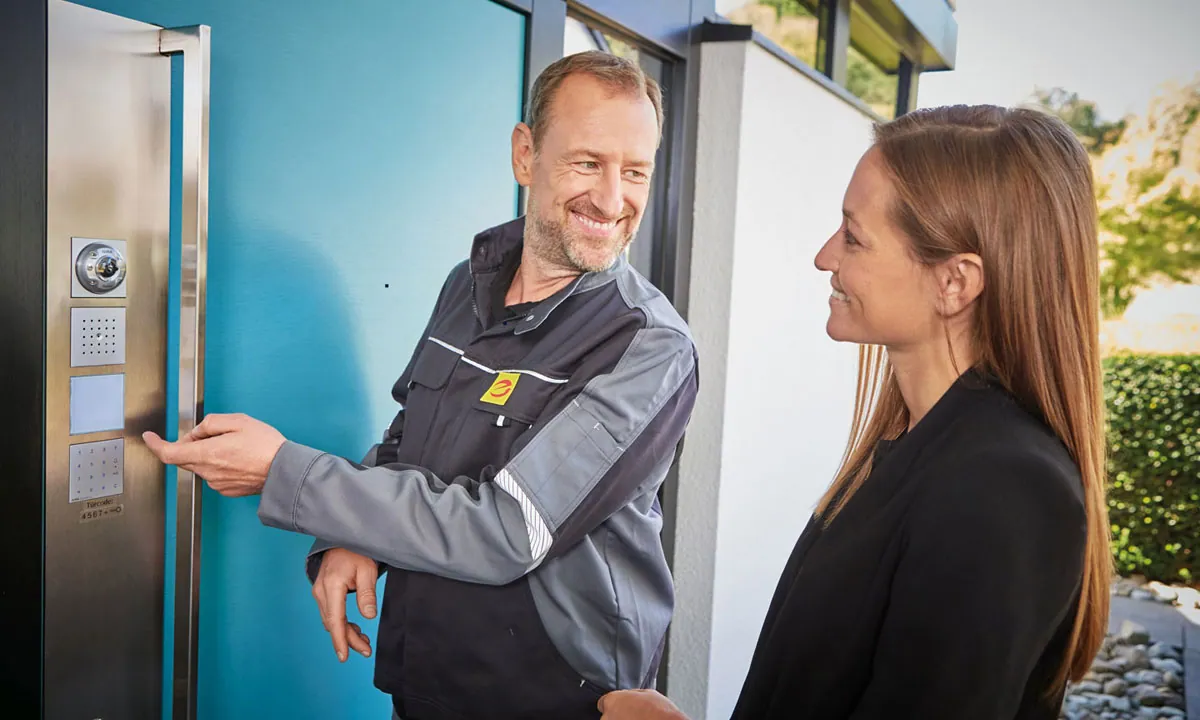 Beratung - Türsprechstation mit Videoüberwachung · Elektro-Stock